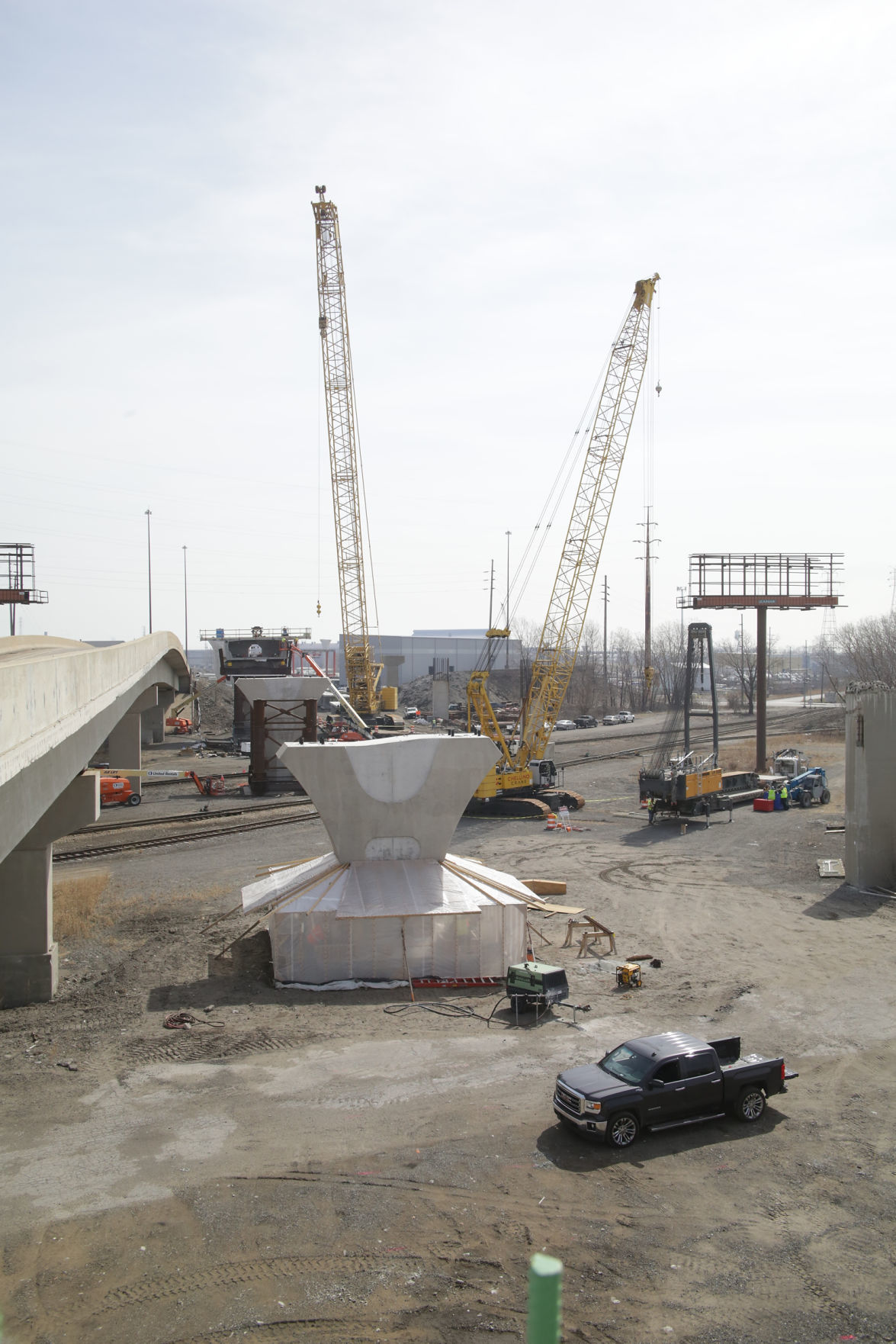 Cline Avenue bridge construction